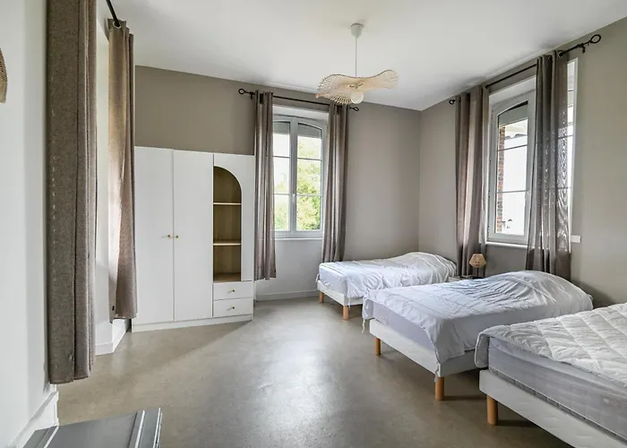 Le Parc Du Chateau - Dependance Du Chateau * Ryes